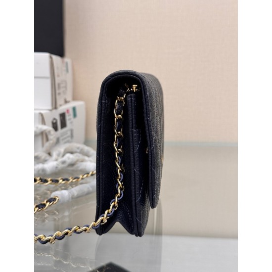 CHANEL WOC