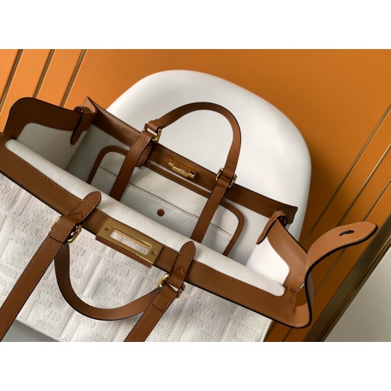 FENDI Tote Bags