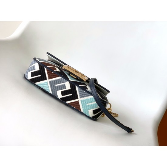 FENDI Baguette