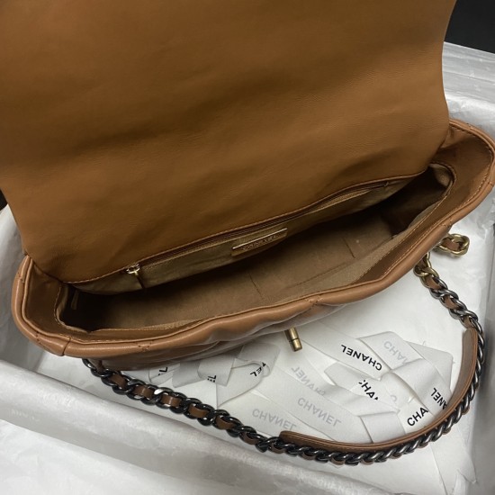 CHANEL 19 BAG