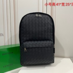 Bottega Veneta More