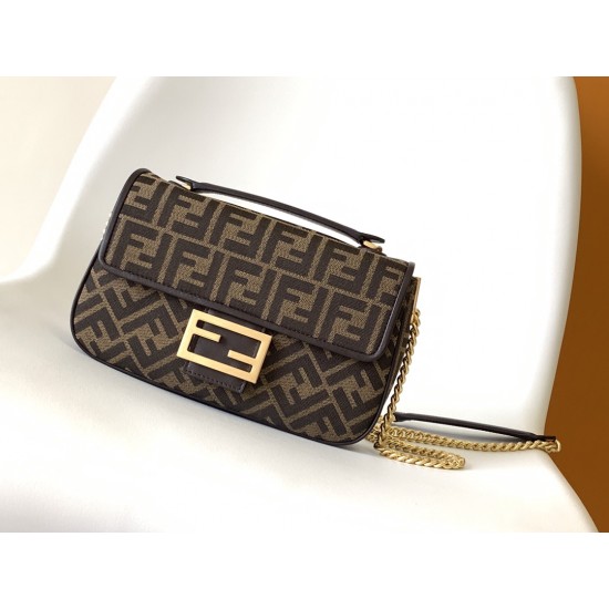 FENDI Baguette