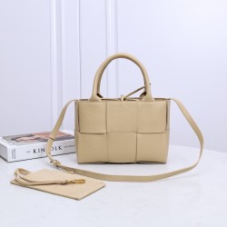 Bottega Veneta Tote