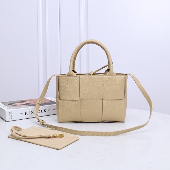 Bottega Veneta Tote