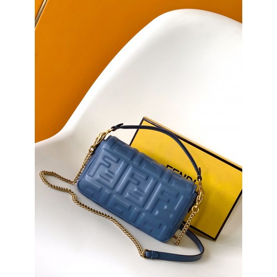 FENDI Baguette