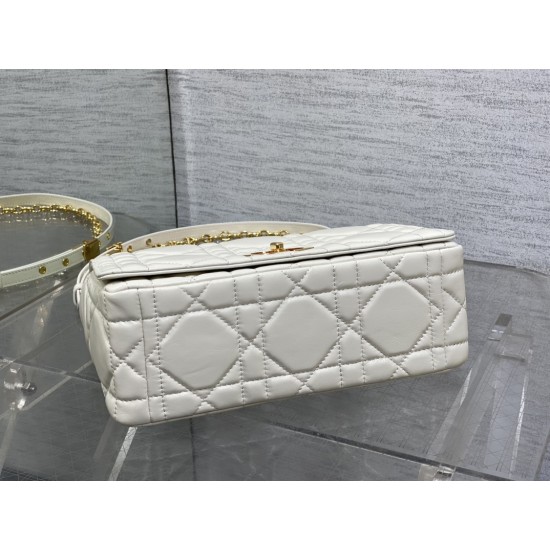 Dior Caro