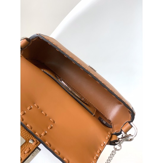 FENDI Baguette