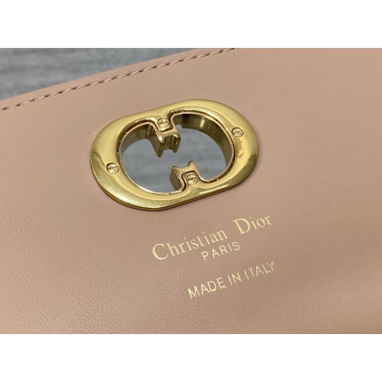 Dior Caro