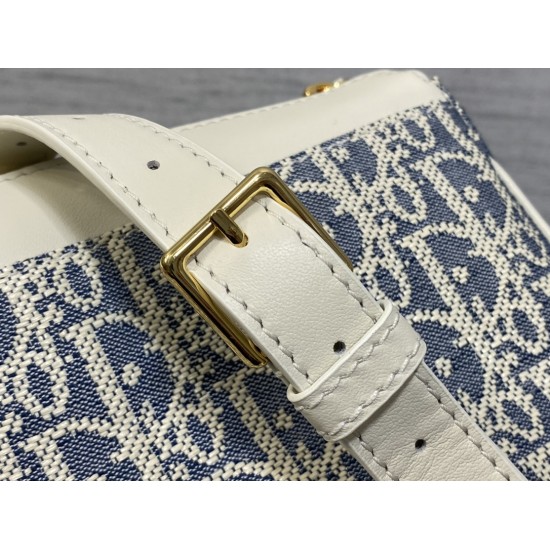 Dior Montaigne