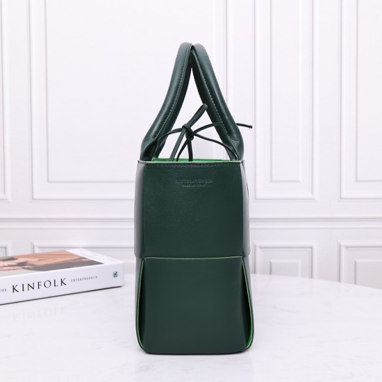 Bottega Veneta Tote