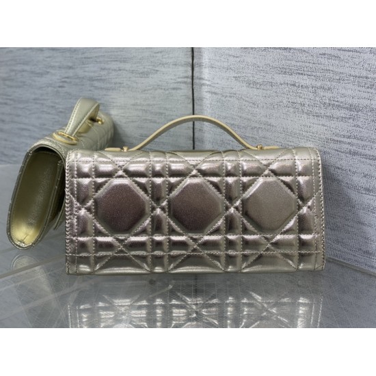 Dior Caro