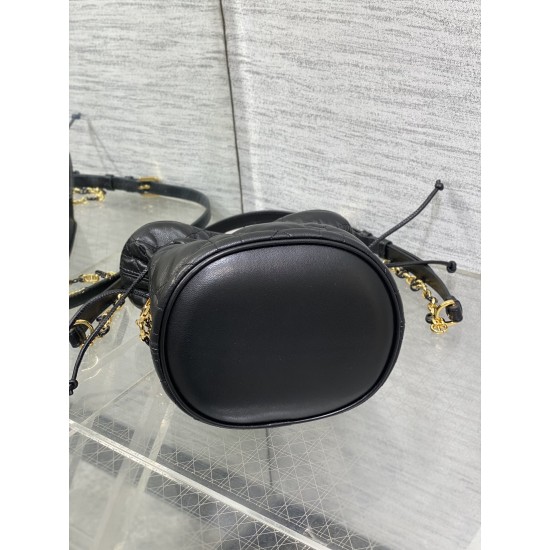 Dior Caro