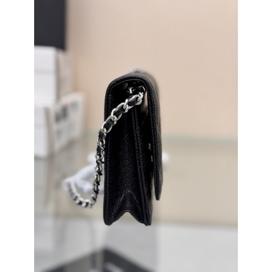 CHANEL WOC