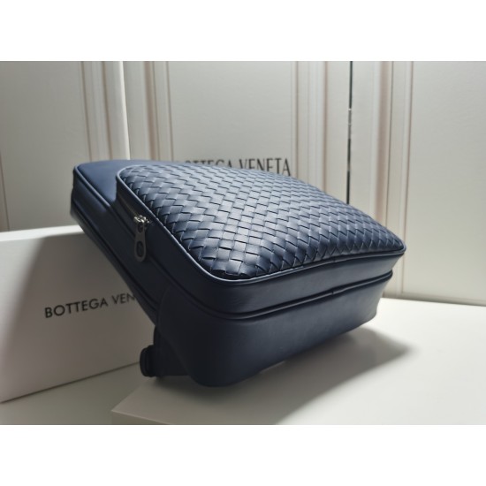 Bottega Veneta More