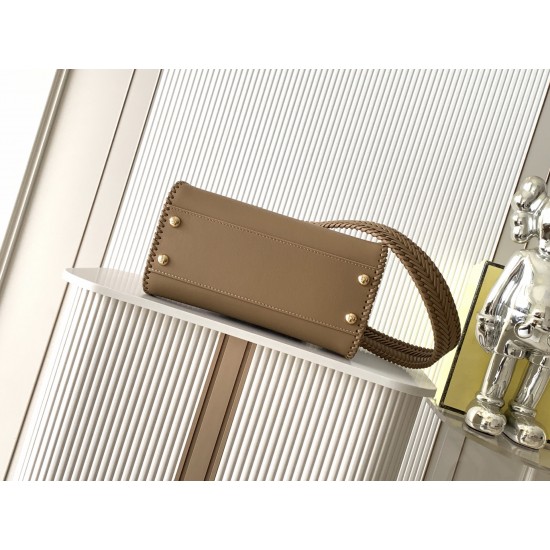 FENDI Peekaboo