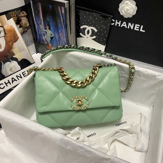 CHANEL 19 BAG