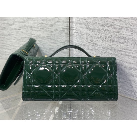 Dior Caro