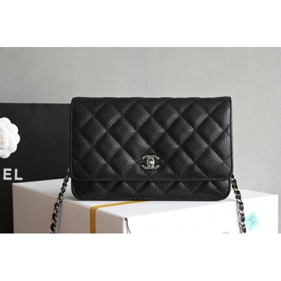 CHANEL WOC