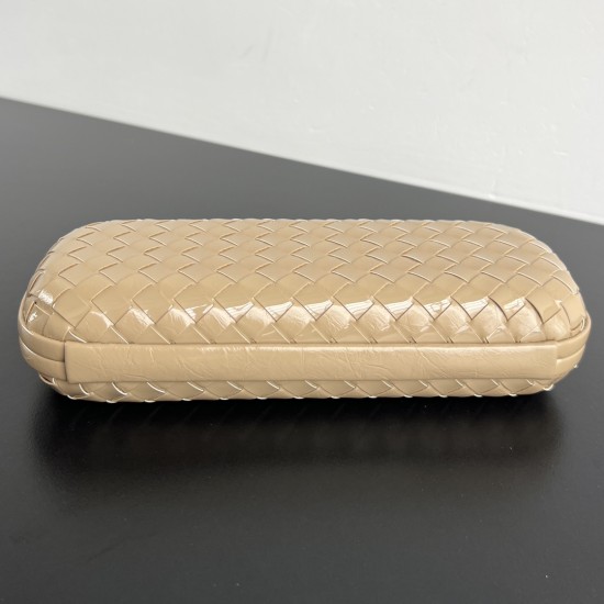 Bottega Veneta More