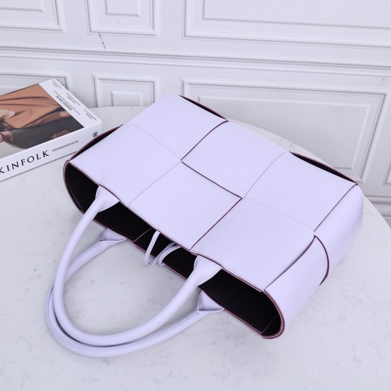 Bottega Veneta Tote