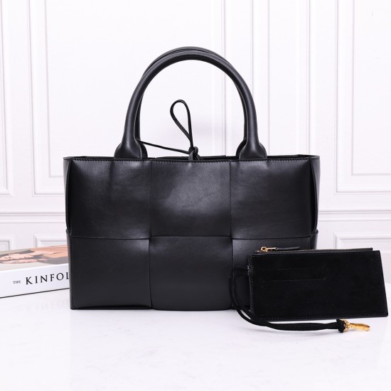 Bottega Veneta Tote