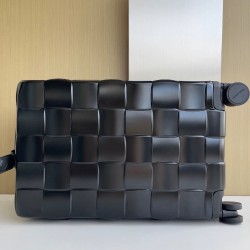 Bottega Veneta More