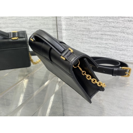 Dior Montaigne