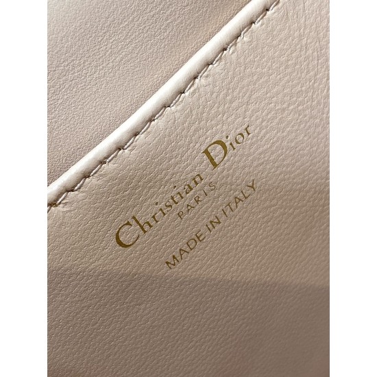 Dior Caro