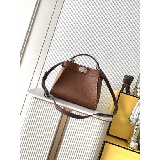 FENDI Peekaboo