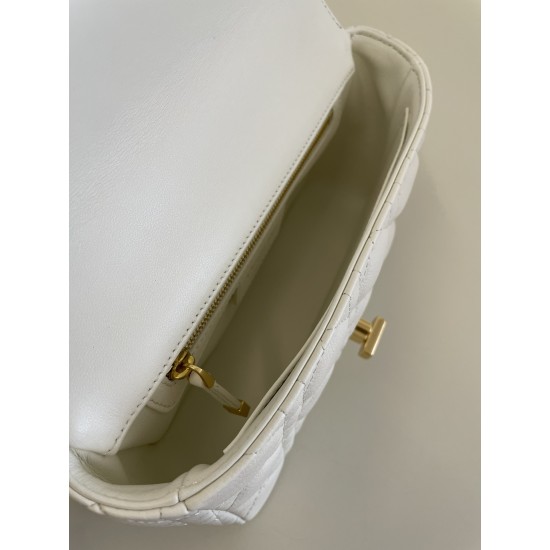 Dior Caro