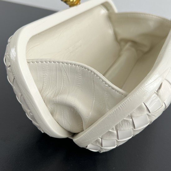 Bottega Veneta More