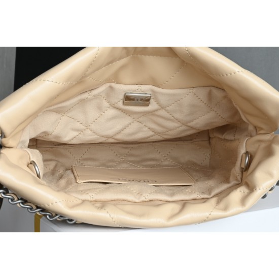 CHANEL 22 Bag