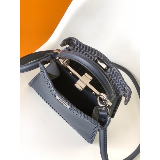 FENDI Peekaboo