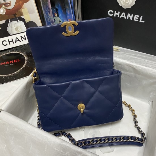 CHANEL 19 BAG