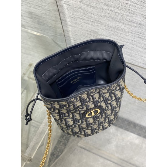 Dior Caro