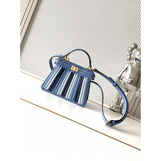 FENDI Peekaboo