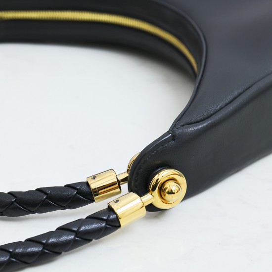 Bottega Veneta More