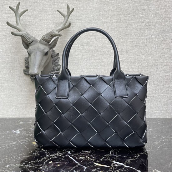 Bottega Veneta Tote