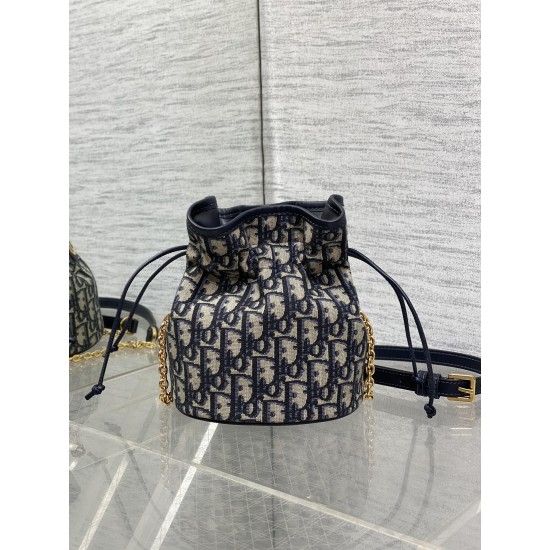 Dior Caro