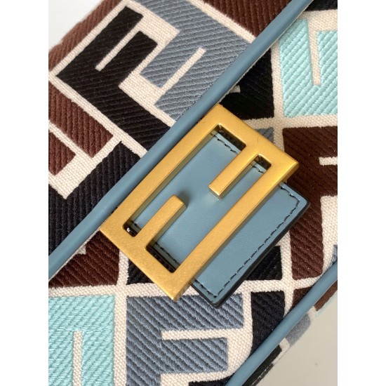 FENDI Baguette