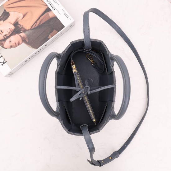 Bottega Veneta Tote