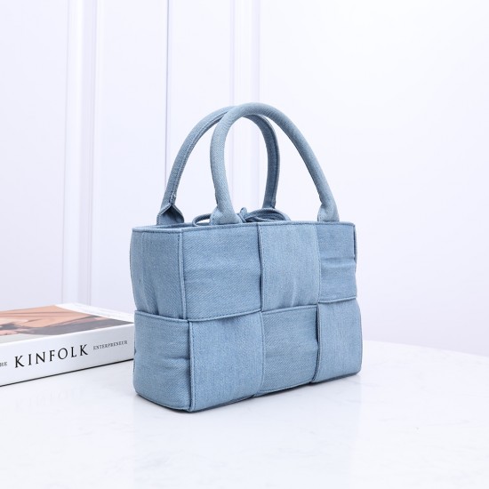 Bottega Veneta Tote