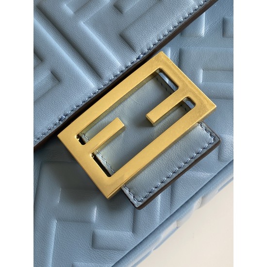 FENDI Baguette