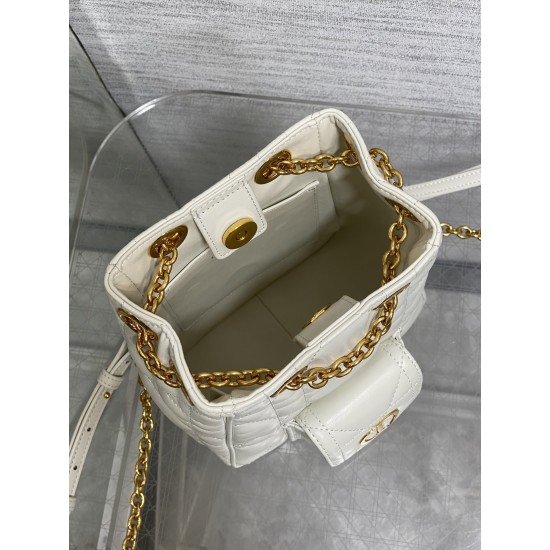 Dior Caro