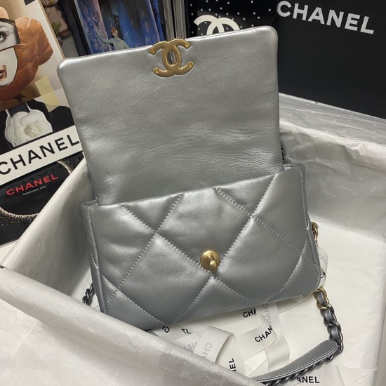 CHANEL 19 BAG