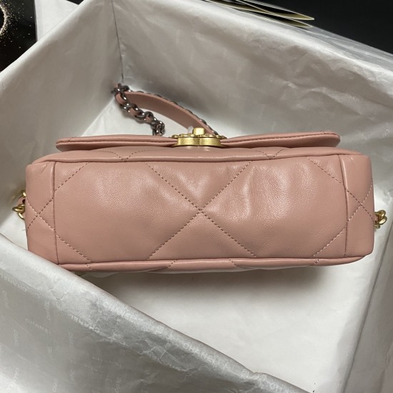 CHANEL 19 BAG