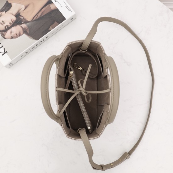 Bottega Veneta Tote