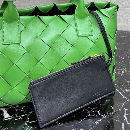 Bottega Veneta Tote