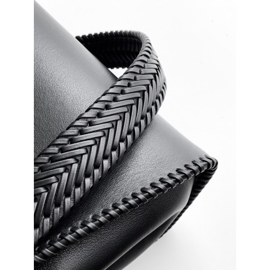 FENDI Peekaboo