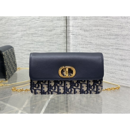Dior Caro